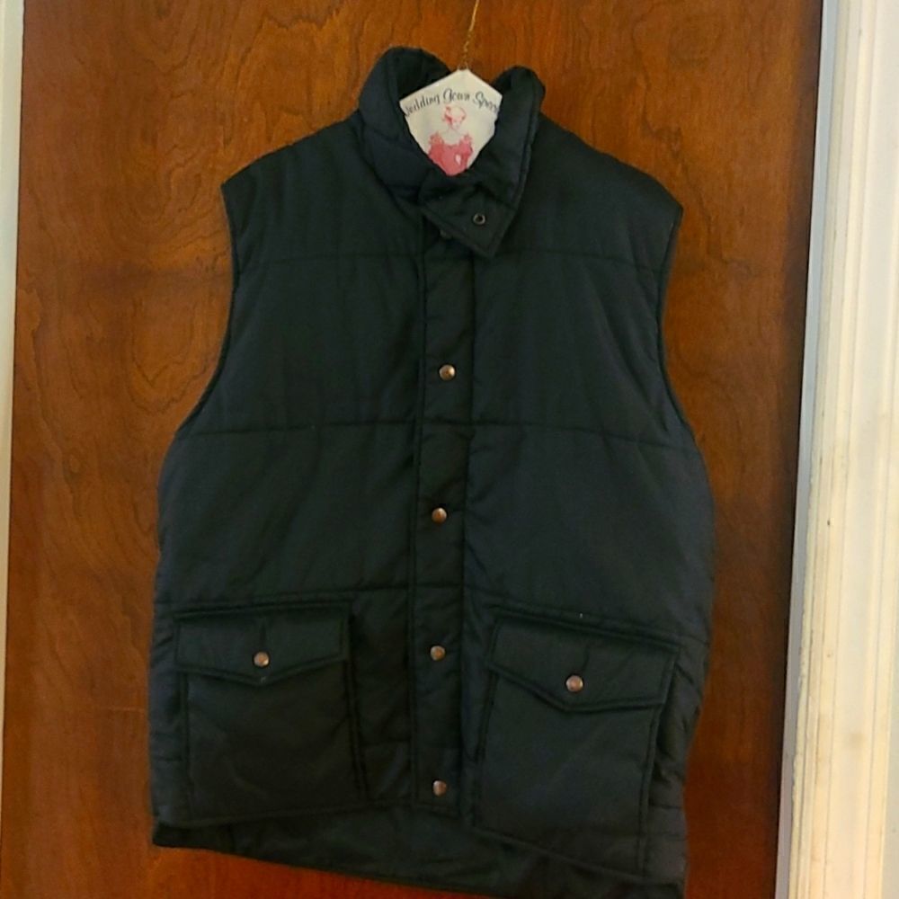 COPY - VINTAGE Survival By Generation One Black Puffer Vest Size M Snap Closure